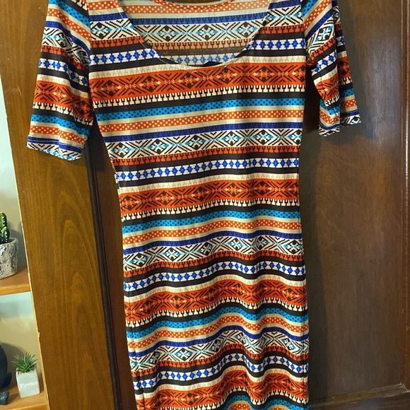 Super cute SHEIN Aztec striped print stretchy scoop neck mini dress 😍😍😍 - Picture 9 of 10